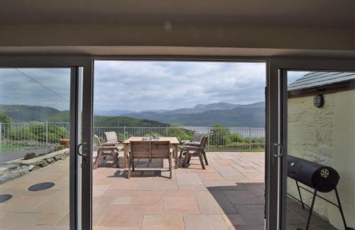Barmouth Casa | 3 Bed in Barmouth 80290