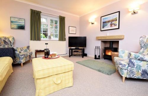 Branscombe Casa | 3 Bed in Branscombe 78002