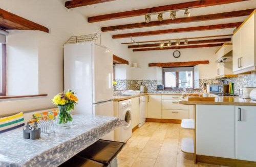 Haverfordwest Casa | 3 Bed in Broad Haven 78797