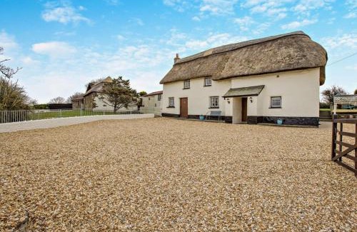 Bude Casa | 3 Bed in Bude HEYLE