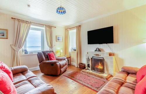 Beinn Orasaigh Casa | 3 Bed in Carbost oc-b32442