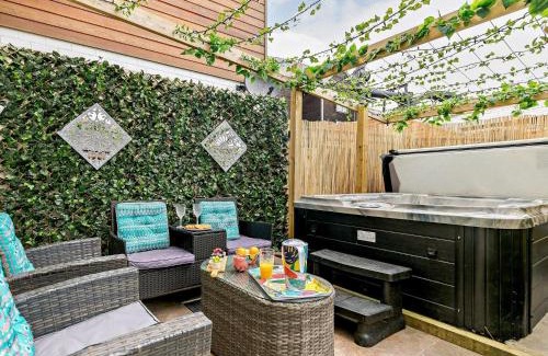 Charlestown Casa | 3 Bed in Charlestown 90218