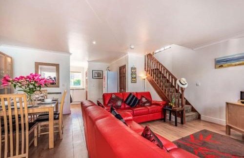 Pembroke Casa | 3 Bed in Freshwater East FB277