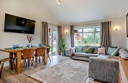 Upper Killay Casa | 3 Bed in Gower 91721