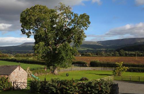 Llyswen Casa | 3 Bed in Hay on Wye BN370