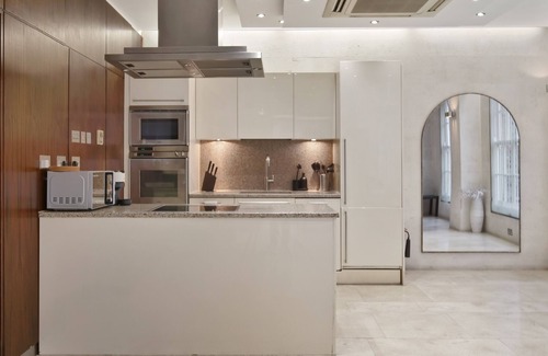 Campden Apartamento | 3 bed in Kensington Church Str.