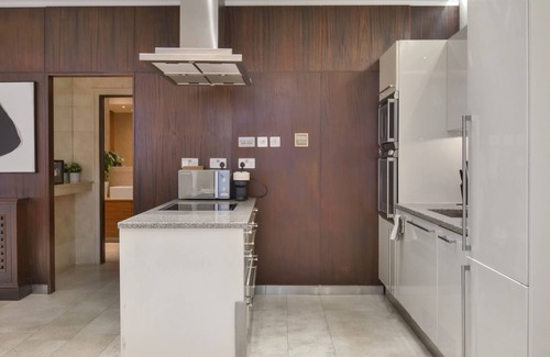 Campden Apartamento | 3 bed in Kensington Church Str.