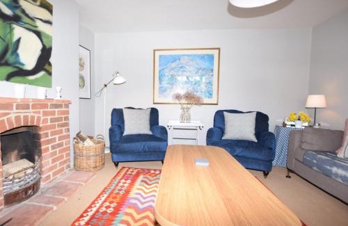 Kettlestone Casa | 3 Bed in Kettlestone KT037
