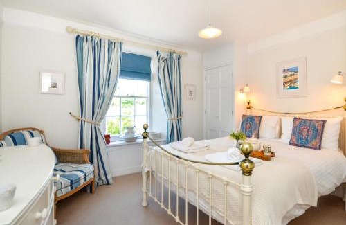 Kingsbridge Casa | 3 Bed in Kingsbridge 47410