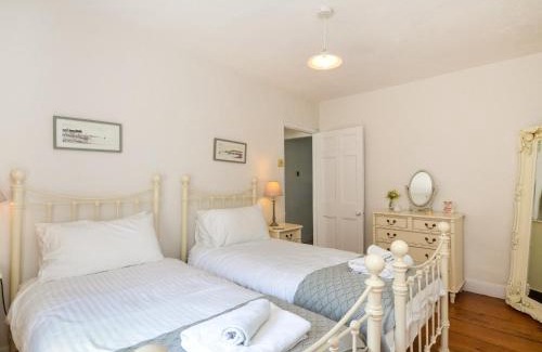 Kingsbridge Casa | 3 Bed in Kingsbridge 47410