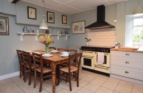 Muchelney Casa | 3 Bed in Langport 75576