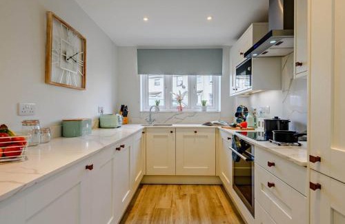 West Lulworth Casa | 3 Bed in Lulworth Cove 91200