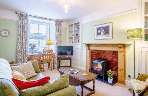 Narberth Casa | 3 Bed in Narberth 79443