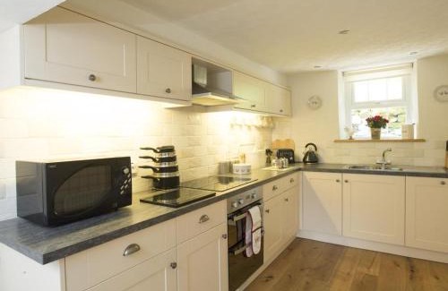 Newlands Valley Casa | 3 Bed in Newlands Valley SZ075