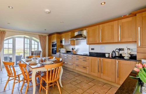 Berwick-upon-Tweed Casa | 3 Bed in Nr Bamburgh CN069