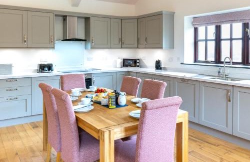 Saint Erth Praze Casa | 3 Bed in Praa Sands 36256