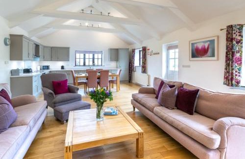 Saint Erth Praze Casa | 3 Bed in Praa Sands 36256