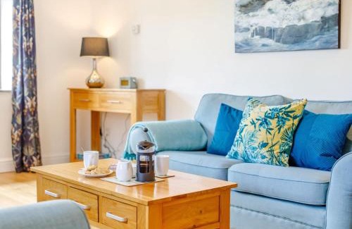 Saint Erth Praze Casa | 3 Bed in Praa Sands 36258