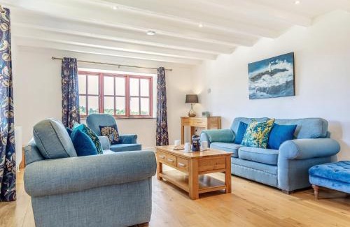 Saint Erth Praze Casa | 3 Bed in Praa Sands 36258