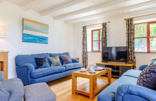 Saint Erth Praze Casa | 3 Bed in Praa Sands 36259
