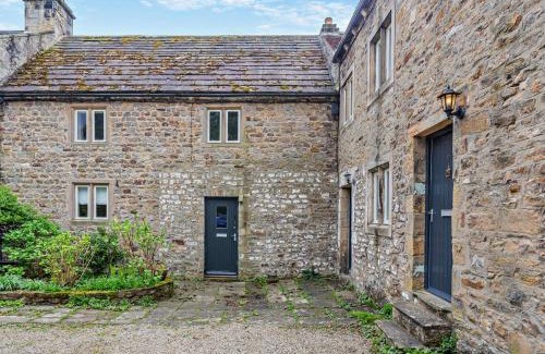 Richmond Casa | 3 Bed in Richmond 94740