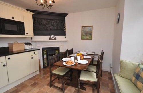 Talaton Casa | 3 Bed in Sidmouth HARRI