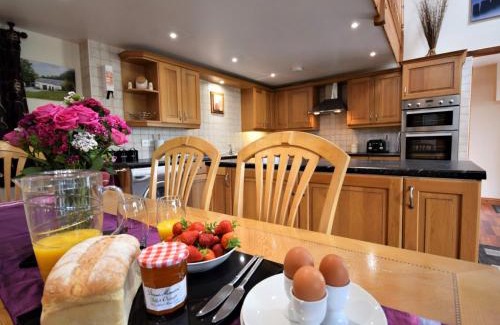 Kingswear Casa | 3 Bed in South Molton HBEER