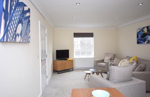 Swanage Casa | 3 Bed in Swanage DC042
