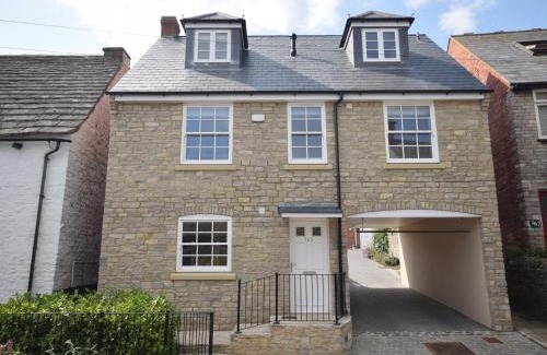 Swanage Casa | 3 Bed in Swanage DC042