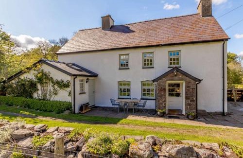 Llanfihangel Tal-y-llyn Casa | 3 Bed in Talybont-on-Usk BN351