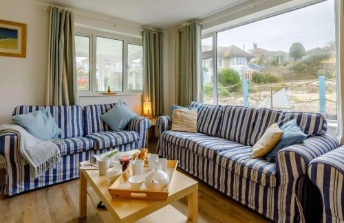 West Bay Casa | 3 Bed in West Bay DC117