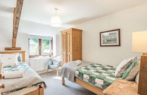 Winfrith Newburgh Casa | 3 Bed in Winfrith Newburgh DC108