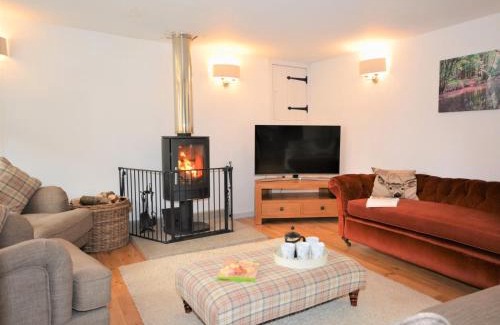 Broadwoodkelly Casa | 3 Bed in Winkleigh 66043