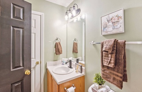 Monticello Casa | 3-bed Lake Jackson Escape - Turtle Cove Hideaway