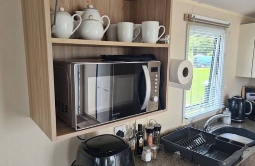 Millom Cabina | 3 Bed Lodge - Sleeps 6 - Parking - Pets - Wifi