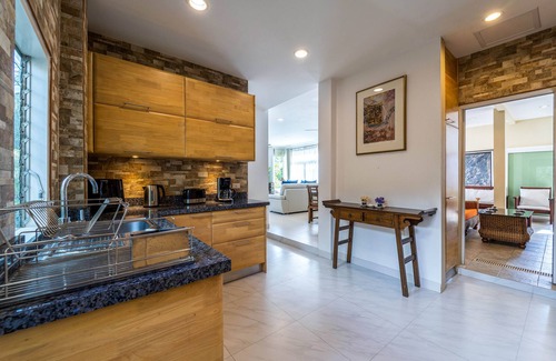 Hua Hin Villa | 3 Bed Pool Villa in Great Location - STV