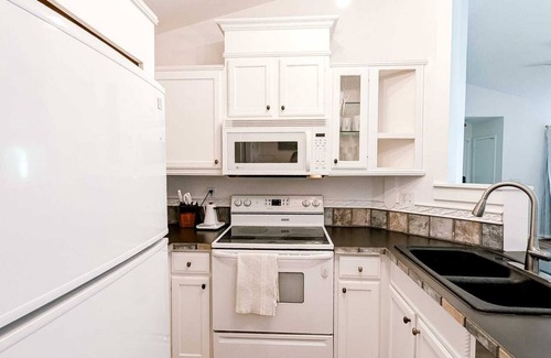 Pepper Ridge Casa | 3-bed + Private Pool NE Phoenix Bungalow
