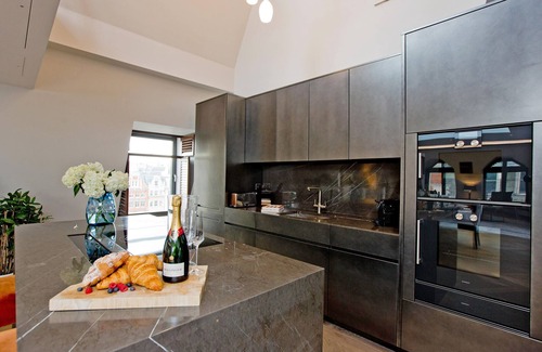 Soho Apartamento | 3-bed Rooftop Penthouse