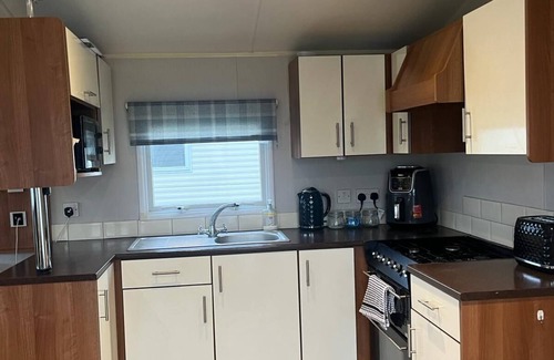 Whitstable Chalet De Esquí | 3 bed Stunning caravan situated nr Whitstable