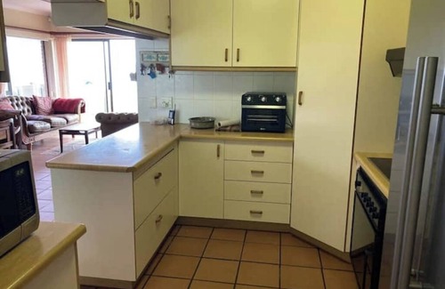 Glentana Casa | 3-Bedr Holiday Home, 5-min Walk to Beach, Seaview!