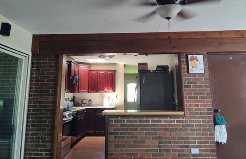 Jeffersontown Casa | 3 bedroom, 1.5 bathroom house.