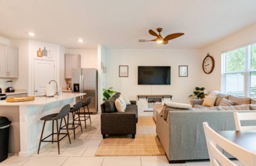 Greenacres Casa | 3 bedroom 2.5 bath townhome in West Palm Beach