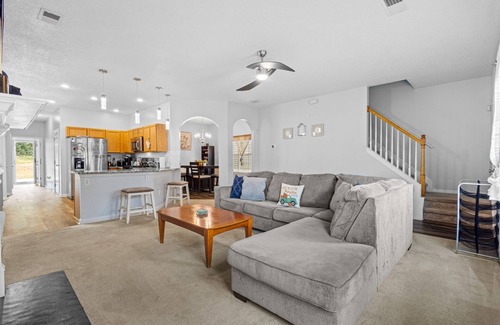 Southwestern Casa | 3-bedroom 2.5-bathroom house in Atlanta w/ Office space and High-Speed Wifi.