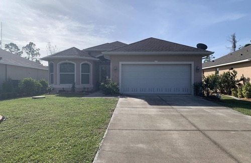 Rotonda Lakes Casa | 3 Bedroom 2 Bath Rotonda Pool Home