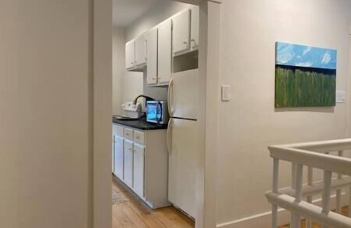 Alton Casa | 3 bedroom , 2 bath with views of the Lake