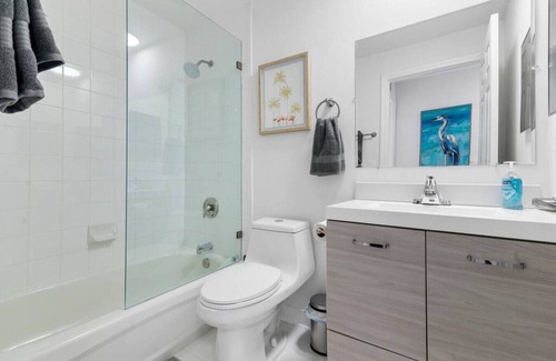 Princeton Casa | Bright 3 Bed 2Bath Home w/parking and outdoor BBQ