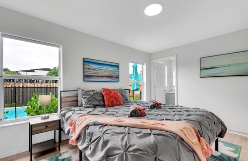 Princeton Casa | Bright 3 Bed 2Bath Home w/parking and outdoor BBQ