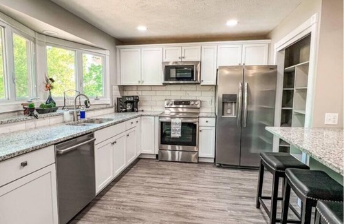 Millard Casa | 3 Bedroom 2 Full Bath 4 Bed Deck 500Mbps