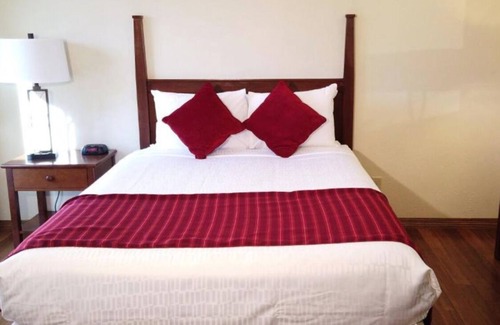 Avon Cabina | 3-bedroom/3 baths/Vail/outdoor pool/sleeps 8 /2.00 trans. to Mt.nFull Kitchen