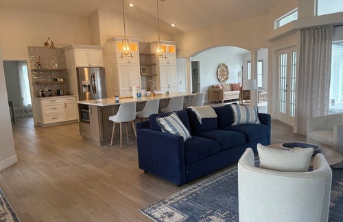 Cape Haze Casa | 3 bedroom 4 bathroom house , heated pool , close to market and dining .